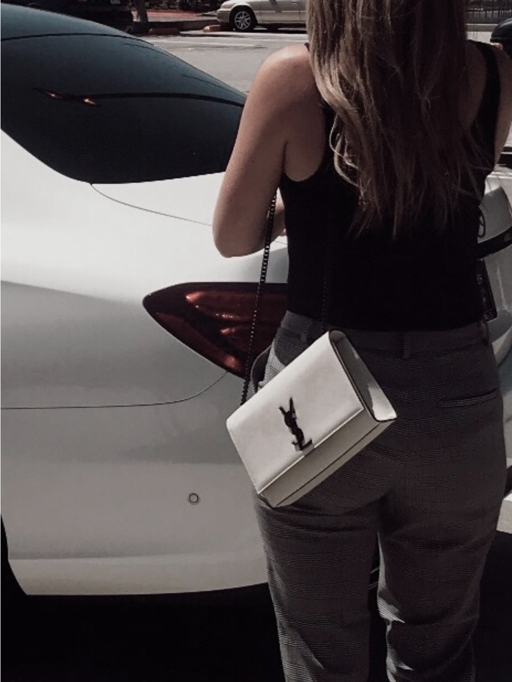 Saint Laurent Cream Leather Shoulder Bag with Black YSL Hardware - Picture 4 of 14